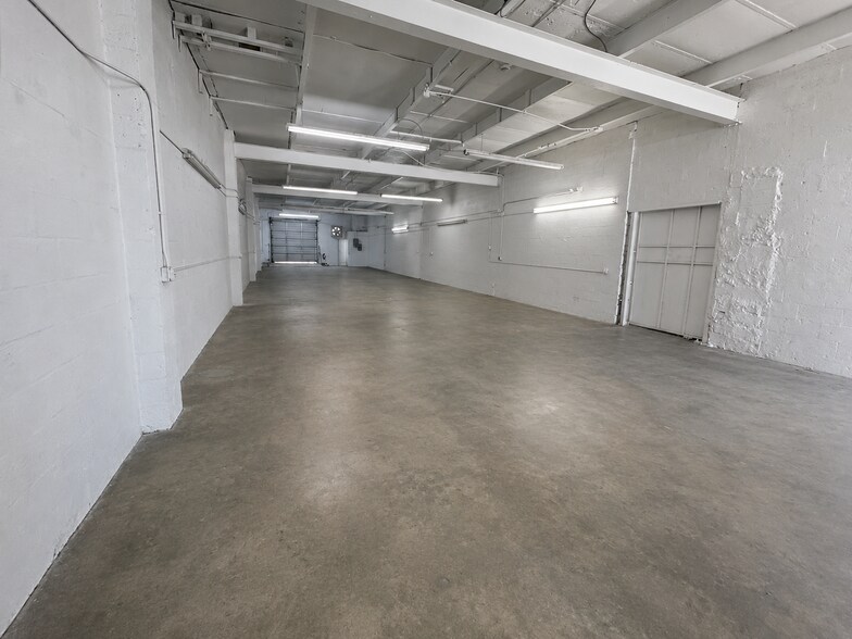 More Photos Of 825 NW 8th Ave, Fort Lauderdale Warehouse For Lease