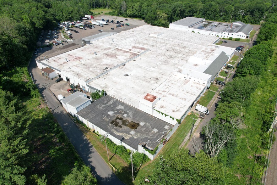 More Photos Of 80 Wampus Ln, Milford Warehouse For Lease