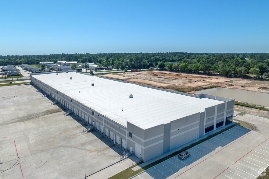 More Photos Of 9400 FM 2920, Tomball Unknown For Lease