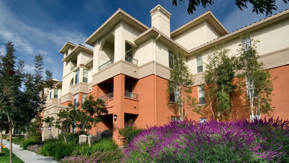 More Photos Of 1001-1101 Park Pl, San Mateo Apartments For Lease