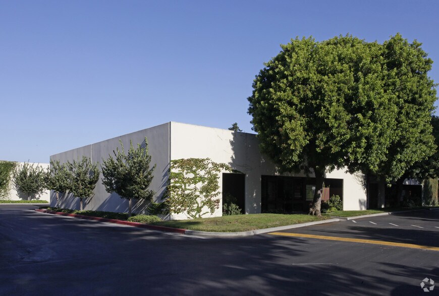 More Photos Of 3350 Scott Blvd, Santa Clara Research And Development For Lease