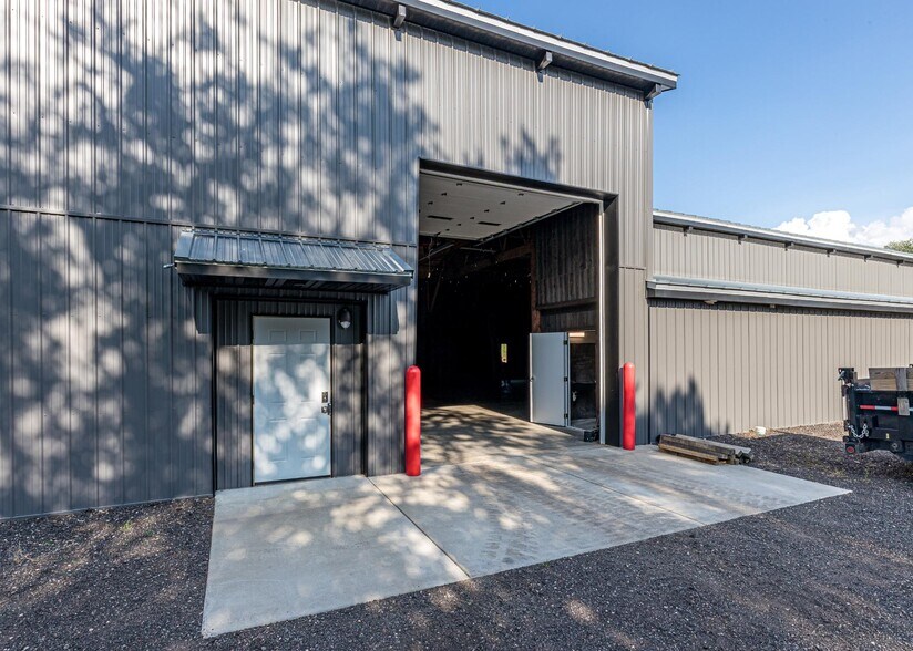 More Photos Of 5611 Highway 51, Hazelhurst Specialty For Sale