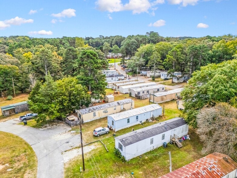 More Photos Of 466 N Leard St, Hartwell Manufactured Housing Mobile Home Park For Sale