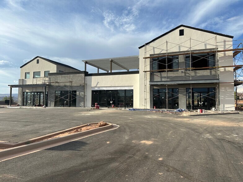 More Photos Of 767 E Hayfield Dr, Washington Unknown For Lease