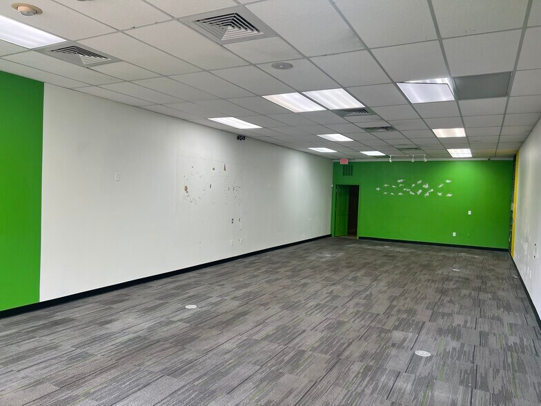 More Photos Of 2020 US Highway 98, Daphne Unknown For Lease