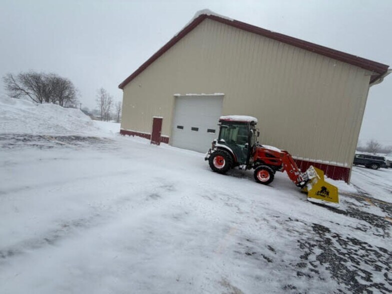 More Photos Of 6360 Dean Pky, Ontario Distribution For Sale