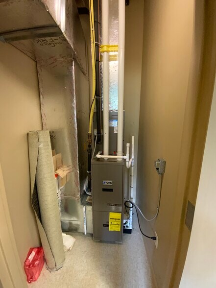 More Photos Of 3436-3500 Granite Cir, Toledo Medical For Lease