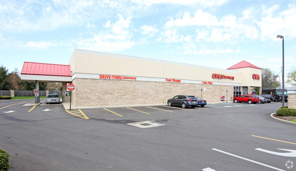 More Photos Of 711 Park Rd, Worthington Drugstore For Lease