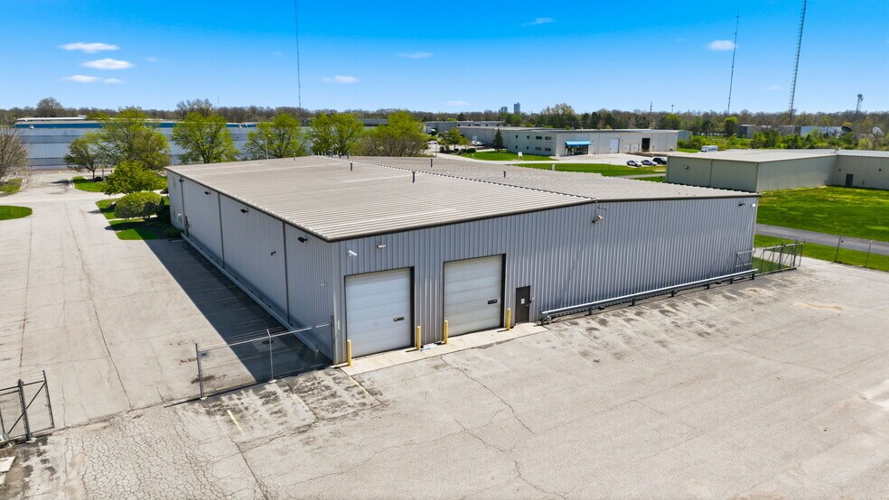 More Photos Of 3421 Centennial Dr, Fort Wayne Warehouse For Lease