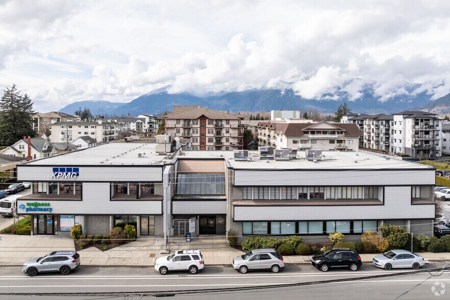 More Photos Of 9123 Mary St, Chilliwack Medical For Lease