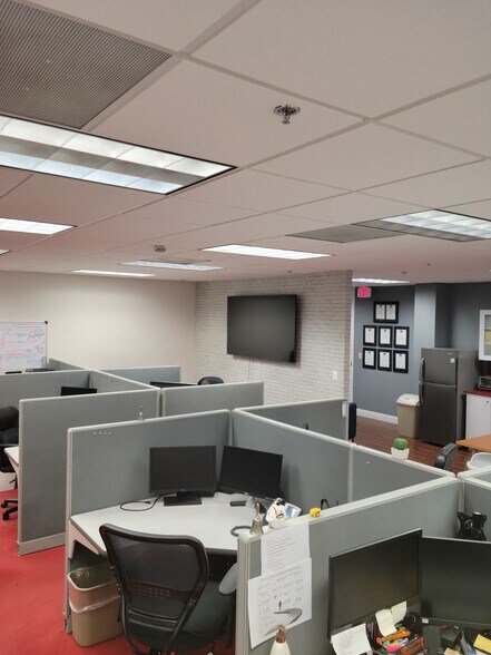 More Photos Of 7771 W Oakland Park Blvd, Fort Lauderdale Office For Lease