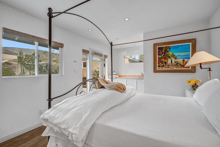 More Photos Of 21095 Raquel Rd, Laguna Beach Specialty For Sale