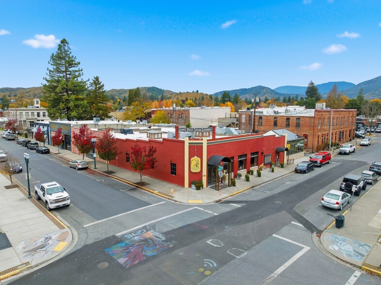 More Photos Of 234 SW 5th St, Grants Pass Restaurant For Sale