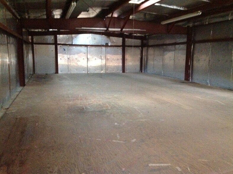 More Photos Of 6100 Jefferson Blvd, Groves Department Store For Sale