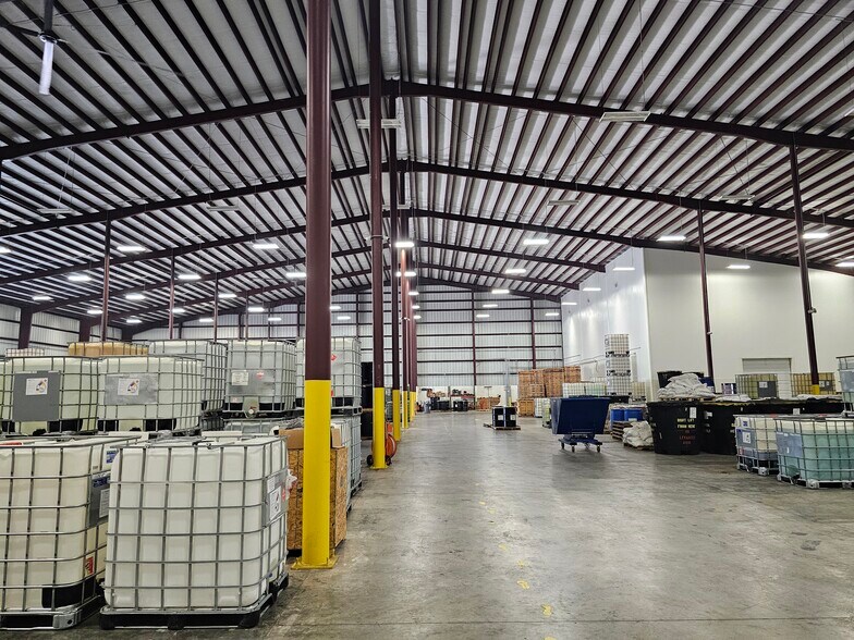 More Photos Of 51 County Road 171, Bay City Manufacturing For Sale