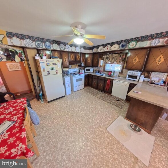 More Photos Of 357 Route 61 S, Schuylkill Haven Specialty For Sale