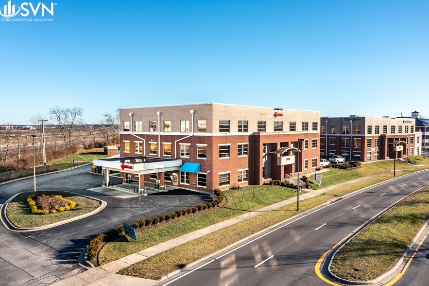 More Photos Of 2452 Sir Barton Way, Lexington Office For Lease