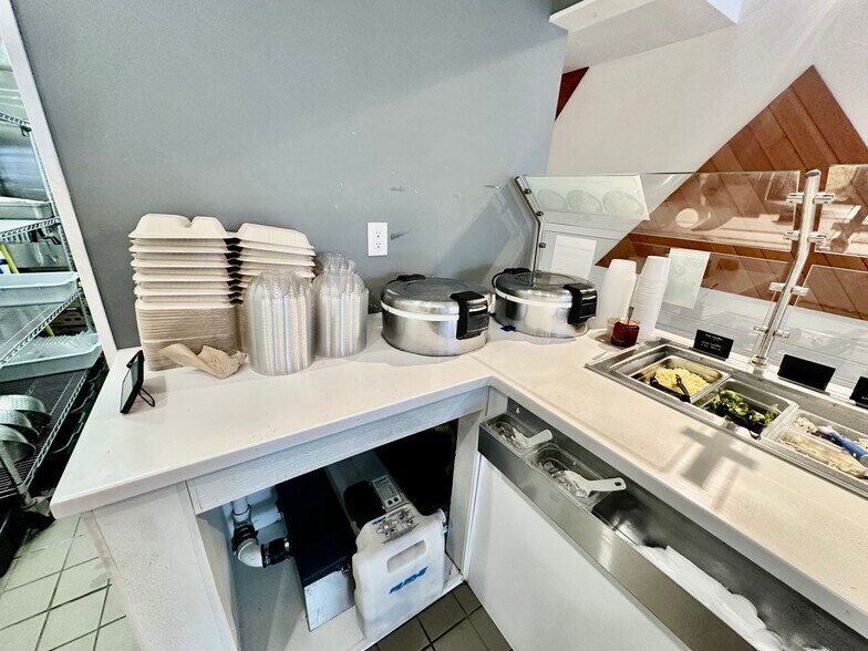 More Photos Of 370-400 Post Rd E, Westport General Retail For Lease