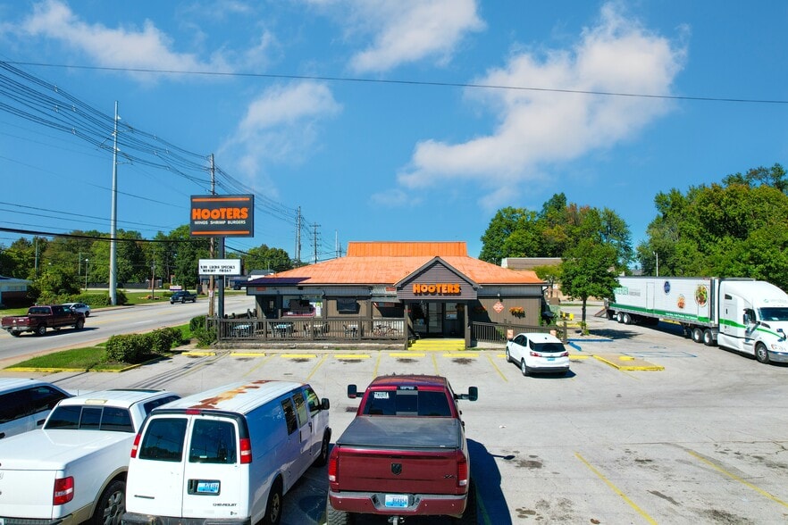 More Photos Of 7701 Preston Hwy, Louisville Restaurant For Sale
