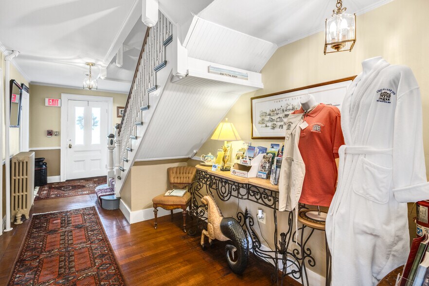 More Photos Of 1861 Main St, Brewster Hospitality For Sale