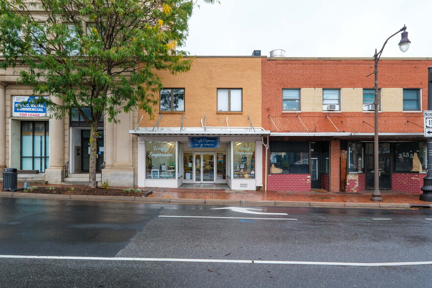 Primary Photo Of 16 S Main St, Harrisonburg Storefront Retail Office For Lease