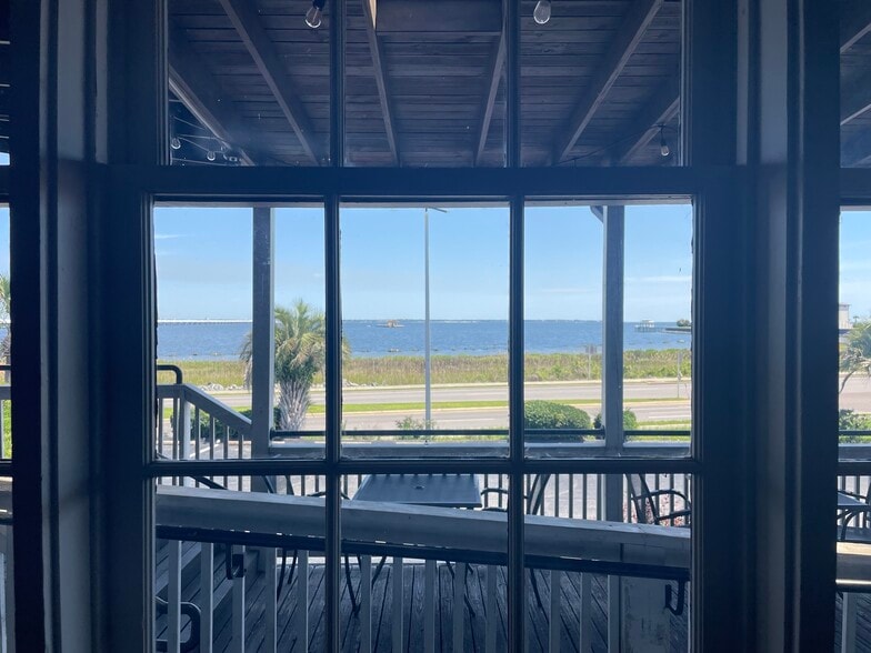 More Photos Of 905 E Gregory St, Pensacola Restaurant For Sale
