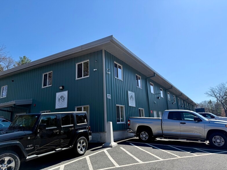Primary Photo Of 274 South St, Walpole Service For Lease