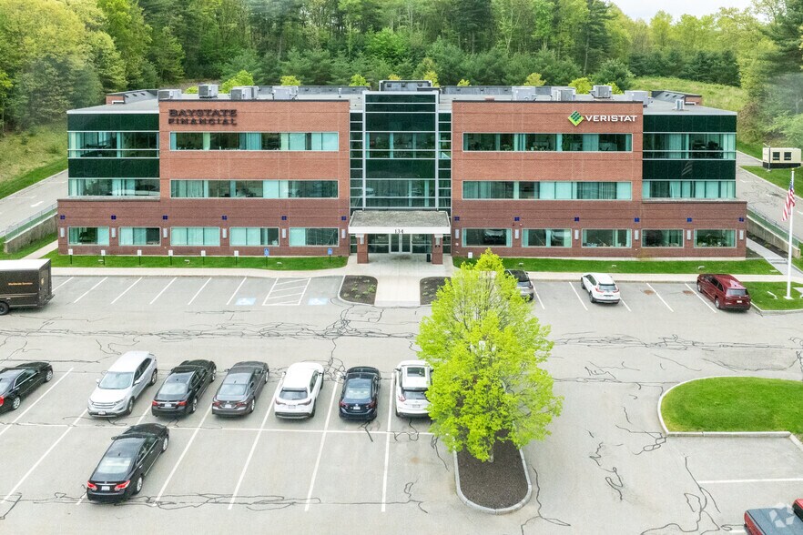 More Photos Of 134 Turnpike Rd, Southborough Medical For Lease