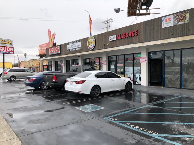 More Photos Of 20849-20857 Sherman Way, Winnetka Storefront For Lease