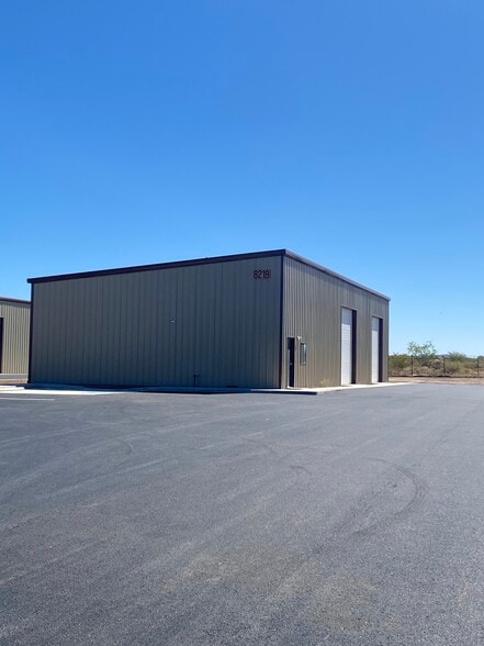 Primary Photo Of 8219 S Camino de Cafe, Tucson Industrial For Lease