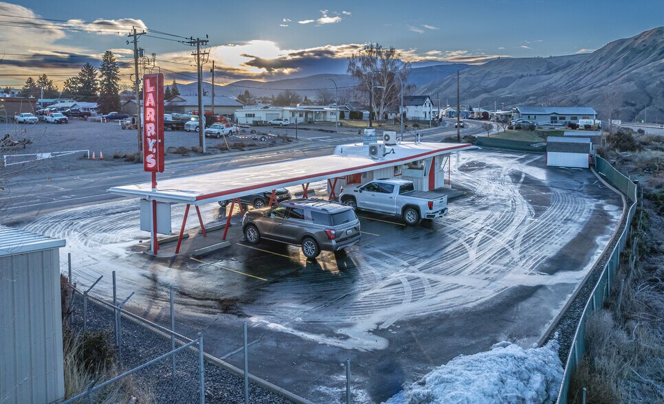 More Photos Of 120 Rock Island Rd, East Wenatchee Specialty For Sale