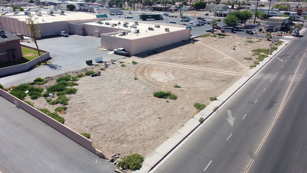 Primary Photo Of Lovekin Blvd, Blythe Land For Sale