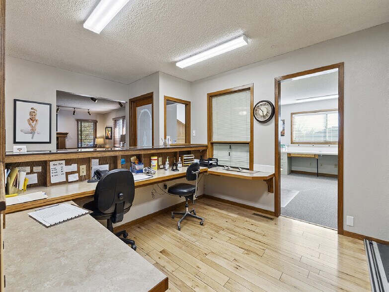 More Photos Of 1513 Riverside Ave, Fort Collins Office For Sale