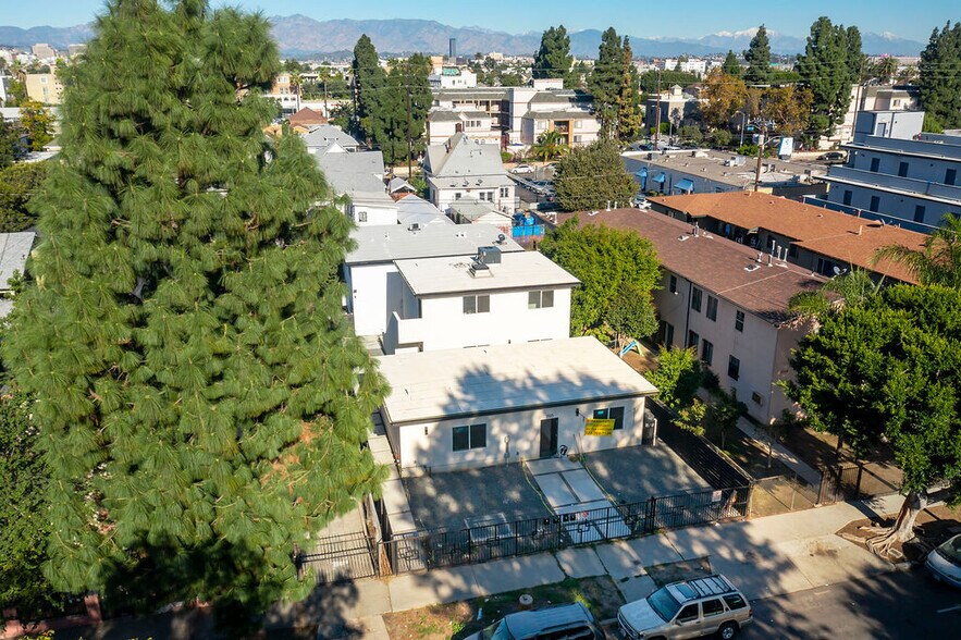 More Photos Of 1023 E 28th St, Los Angeles Apartments For Sale