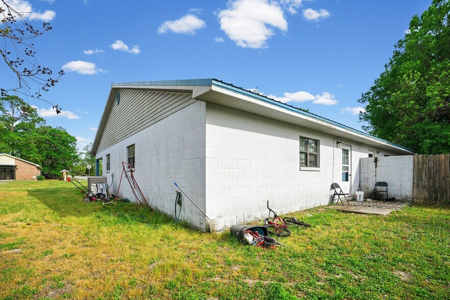 More Photos Of 209 Cannon St, Nahunta Multifamily For Sale