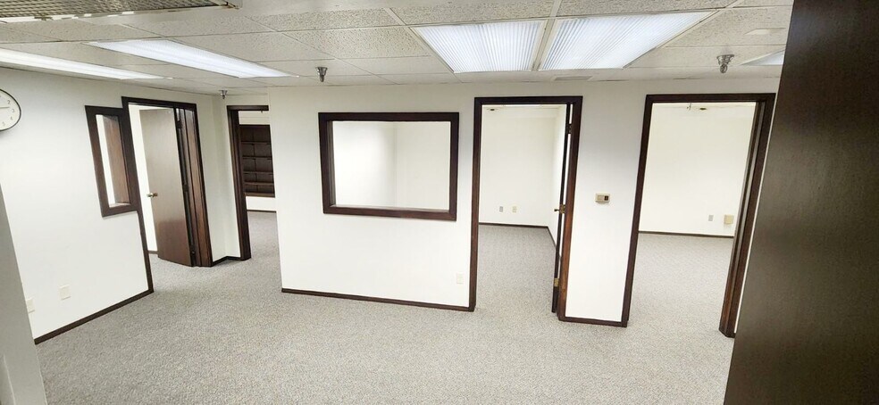 More Photos Of 200 N 8th Ave E, Newton Industrial For Sale