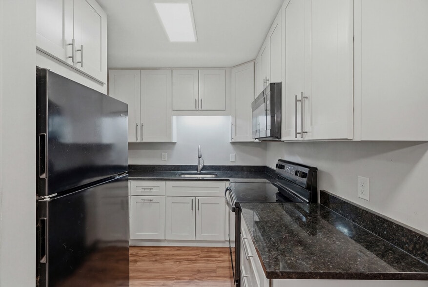 More Photos Of 394 Pierce St, Saint Paul Apartments For Sale