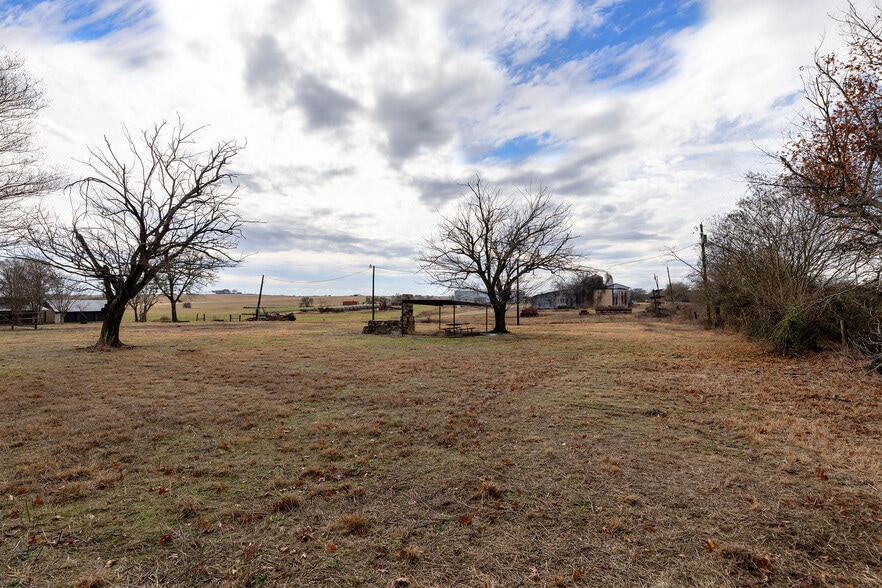 More Photos Of 1111 E Main St, Troy Land For Sale