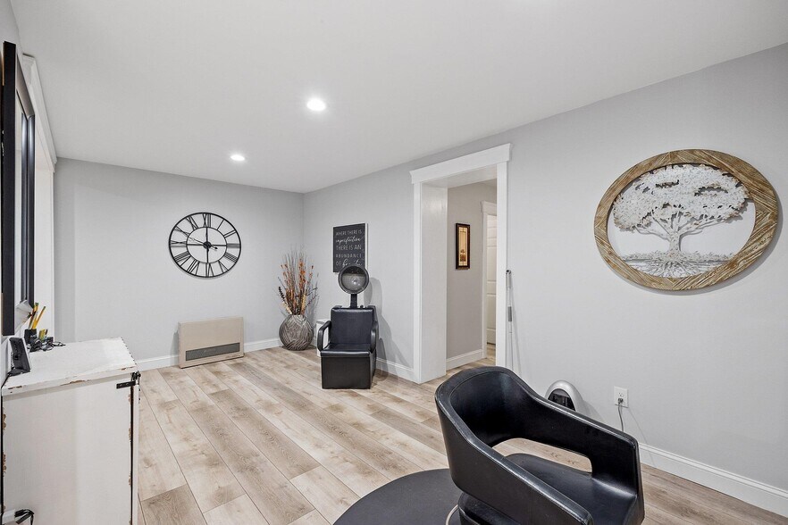 More Photos Of 45A Hanson, Rochester Apartments For Sale