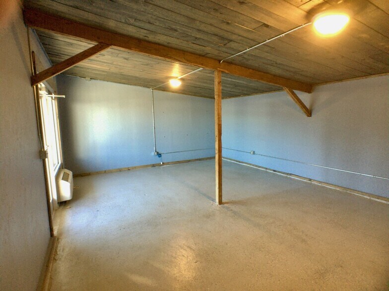 More Photos Of 28 NE 28th St, Oklahoma City Flex For Sale