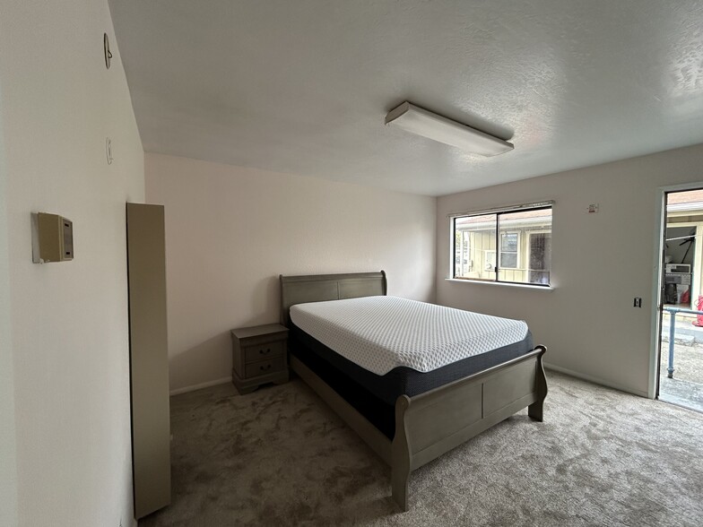 More Photos Of 1420 4th St, Eureka Hotel For Sale
