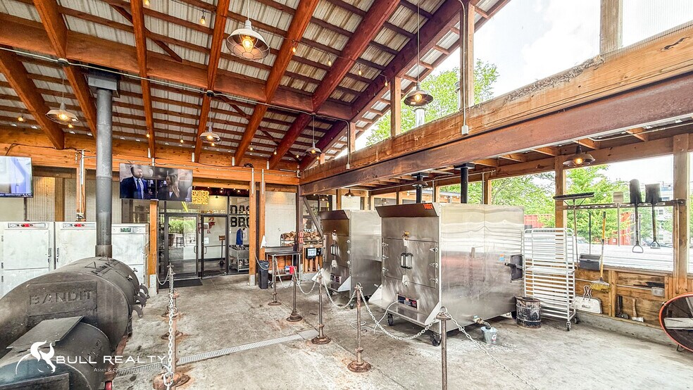 More Photos Of 350 SE Memorial Dr, Atlanta Restaurant For Sale