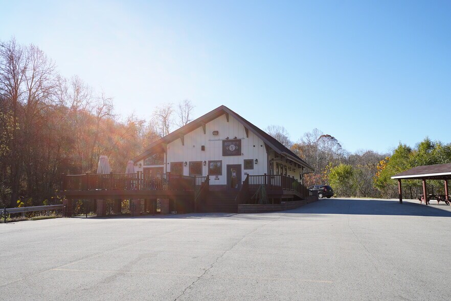 Primary Photo Of 2101 Douglas Run Rd, Sutersville General Retail For Lease