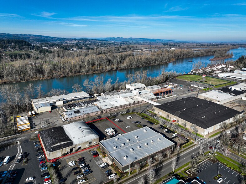 More Photos Of 1100 Front St NE, Salem Distribution For Sale