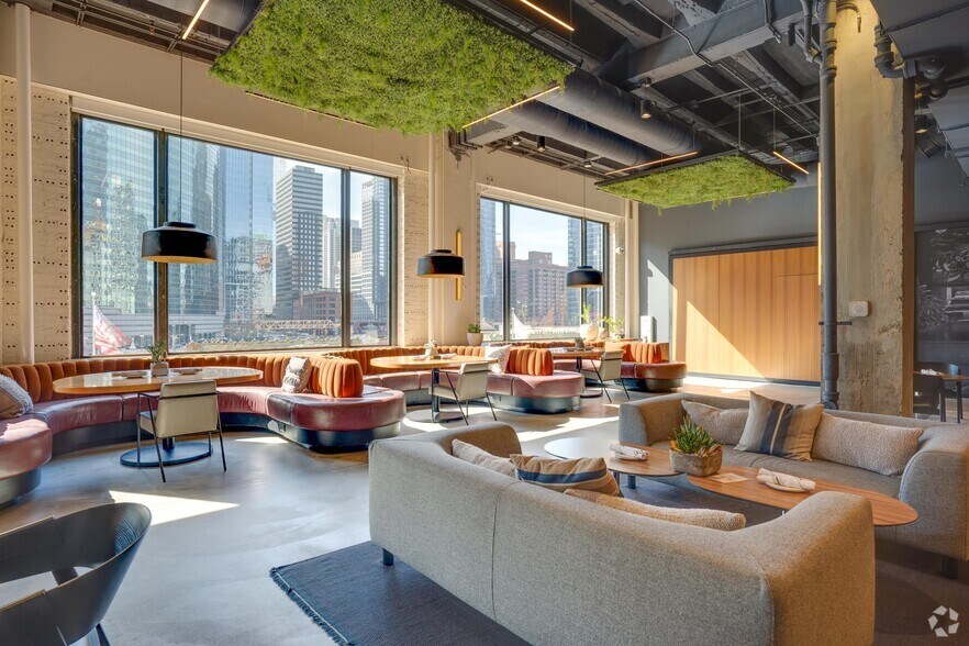 More Photos Of 222 Merchandise Mart Plz, Chicago Office For Lease