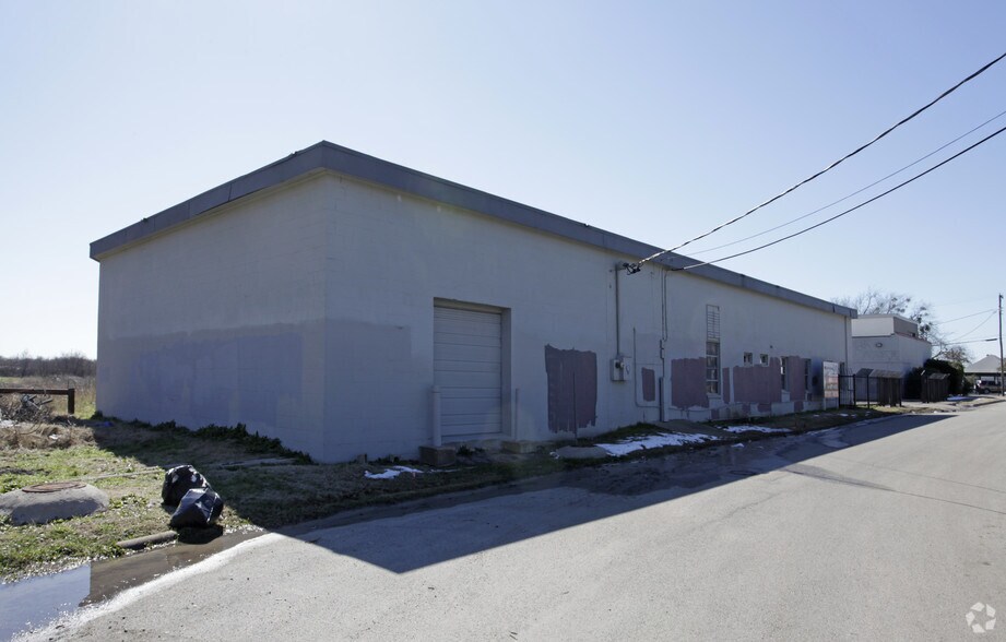 More Photos Of 2001 Saint Louis Ave, Fort Worth Warehouse For Sale
