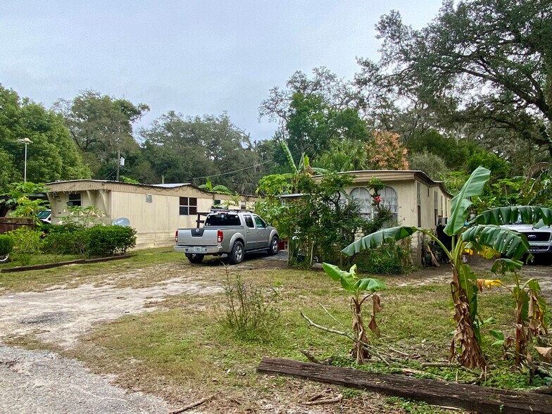 More Photos Of 5311 Pine St, Seffner Manufactured Housing Mobile Home Park For Sale