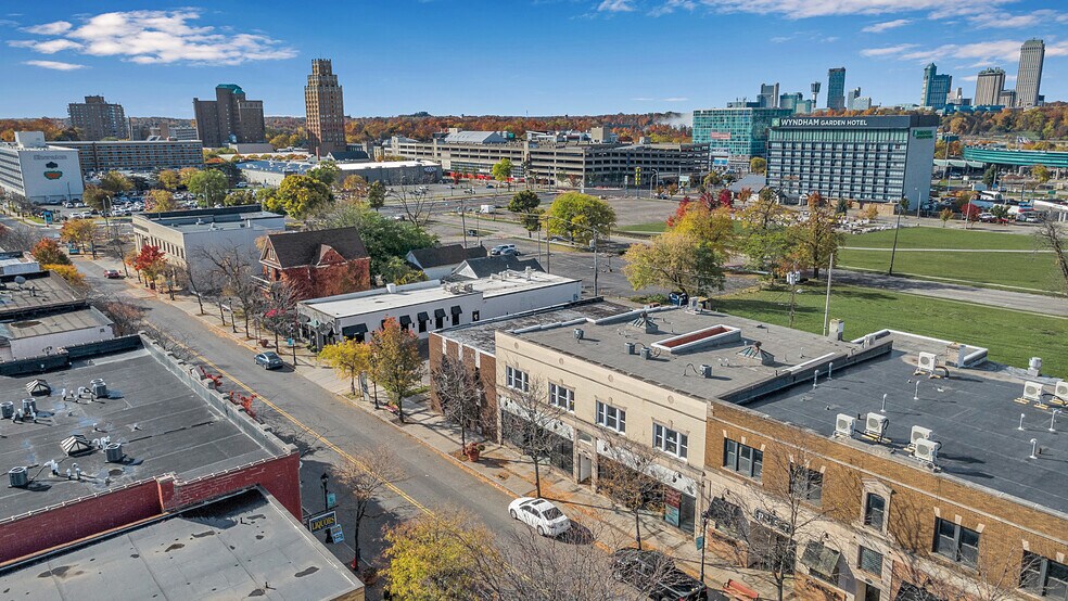 More Photos Of 454-460 3rd St, Niagara Falls Storefront Retail Residential For Lease