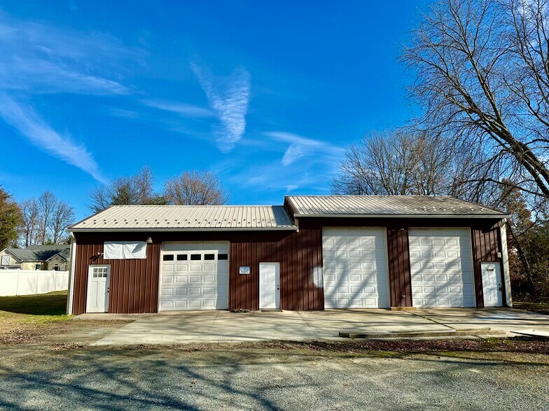 Primary Photo Of 170 Delancy Rd, Elkton Office Residential For Sale