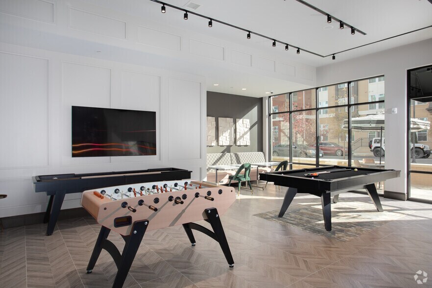 More Photos Of 4040 Gateway Dr, Fairfax Apartments For Lease